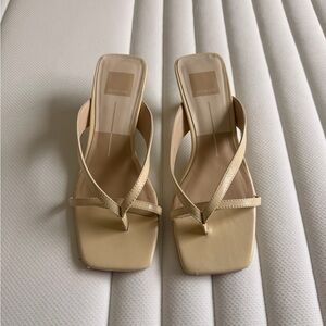 Dolce Vita Brevel Sandals for Women Light Yellow Leather Size 7